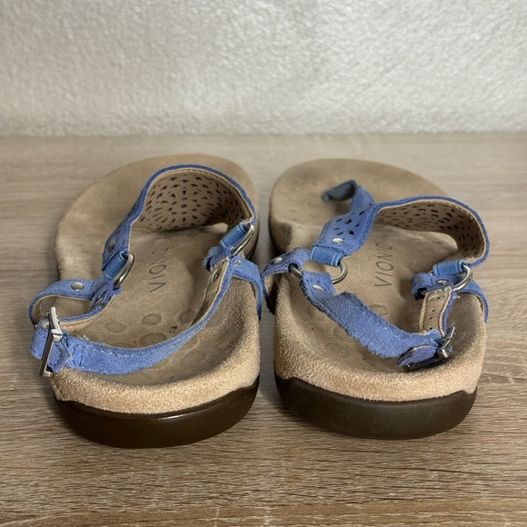 Vionic Women 9 Blue Perforated Leather Thong Sandals - Picture 5 of 11